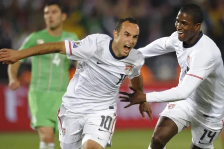 Landon Donovan và Bàn Thắng Định Mệnh World Cup 2010