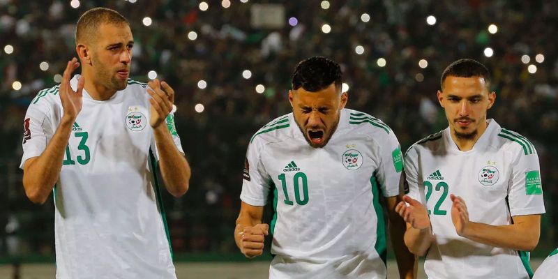 Algeria cân bằng giữa tấn công và kiểm soát bóng hiệu quả