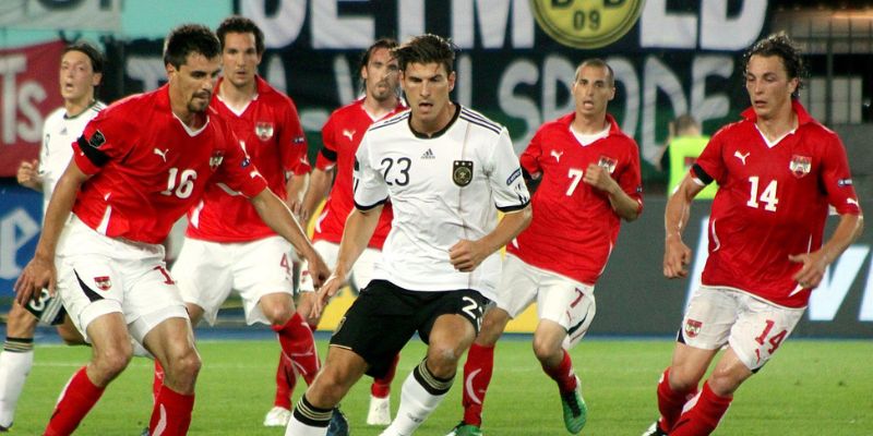 Teams photo of Austria before match