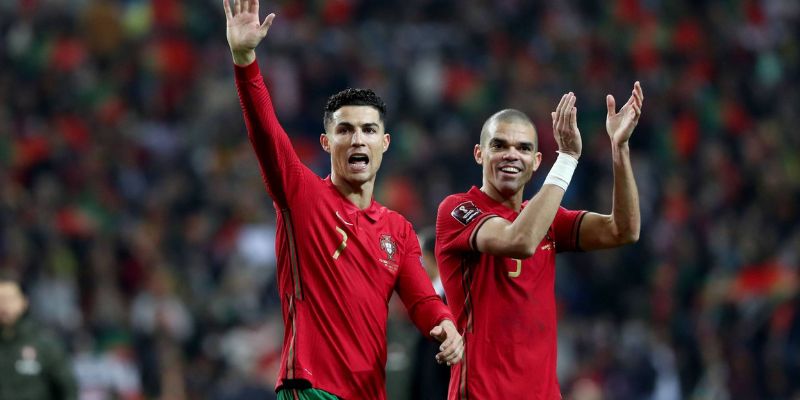 Bồ Đào Nha (Portugal) lộ điểm yếu phòng ngự và thiếu ổn định trong một số trận