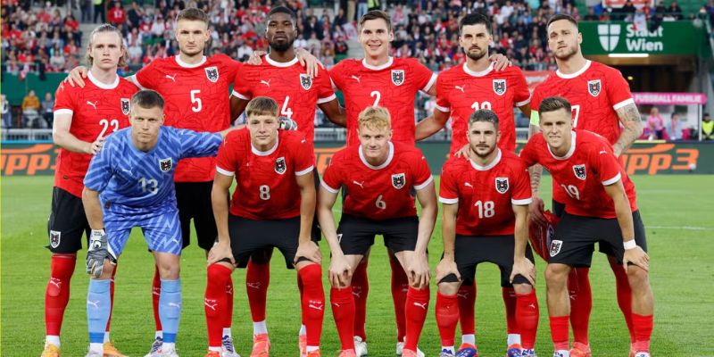 Lối chơi pressing hiện đại và hiệu suất ấn tượng của tuyển Áo