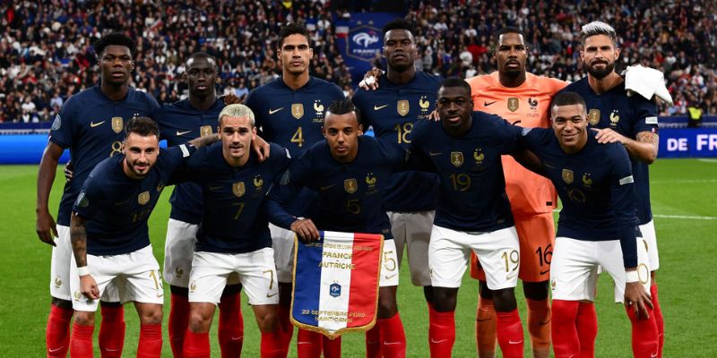 Pháp sở hữu đội hình giàu sao, cân bằng giữa công và thủ