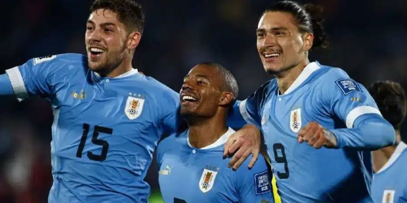 Uruguay giữ vững phong độ ổn định, giành vé trực tiếp vào World Cup