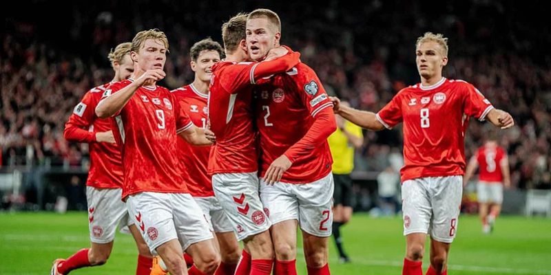Đan Mạch là đội mạnh nhất ở vòng Playoff nhánh D Đan Mạch là đội mạnh nhất ở vòng Playoff nhánh D