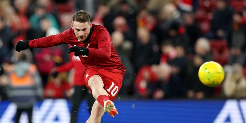 Alexis có khả năng chuyền bóng thượng thừa