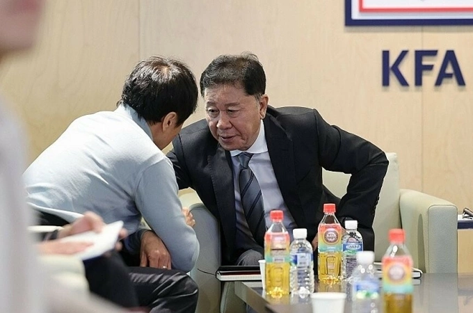 LĐBĐ Hàn Quốc (KFA) bị tố thiếu minh bạch khi bổ nhiệm HLV tạm quyền