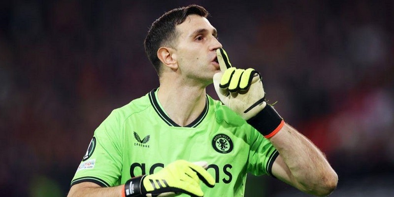 Dù chứng minh được tài năng nhưng Martinez để lại ấn tượng xấu bởi cách hành xử