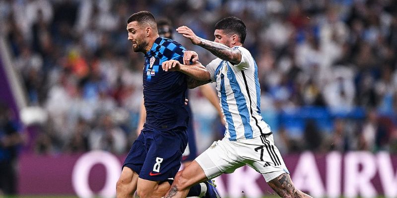 Rodrigo De Paul có phong cách thi đấu đầy nhiệt huyết