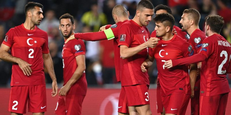 Turkey có hiệu suất cao lối chơi kiểm soát và phản công nhanh